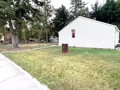 413 5th Ave, Menominee, MI 49858 photo 6