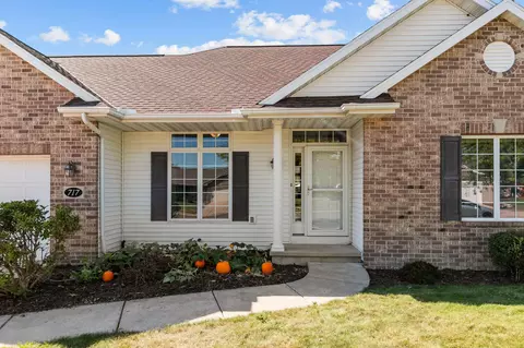 717 E River Dr, De Pere, WI 54115
