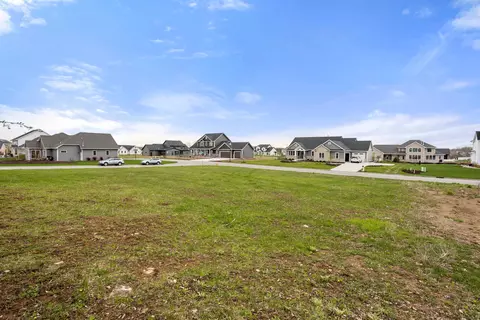 4301 N Sugar Maple Ln, Appleton, WI 54914