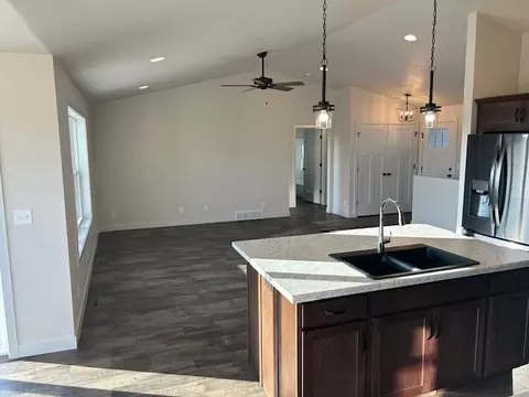 5646 N Yosemite Ln, Appleton, WI 54913 photo 10