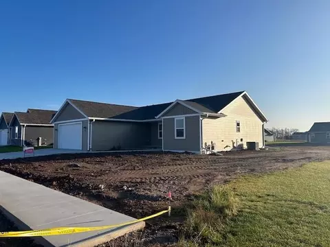 5646 N Yosemite Ln, Appleton, WI 54913 photo 2