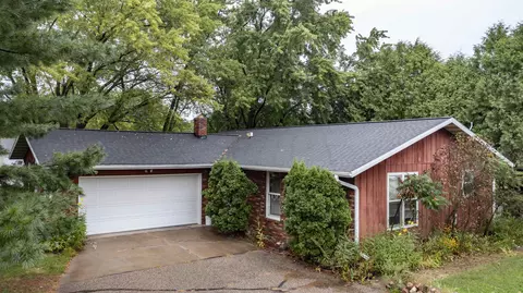 465 Circle Dr, Amherst, WI 54406