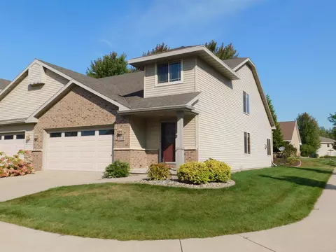 2530 Northern Harrier Pass, Green Bay, WI 54313