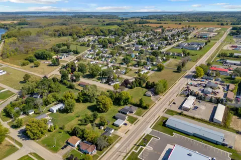 1213 E Main St, Omro, WI 54963 photo 19