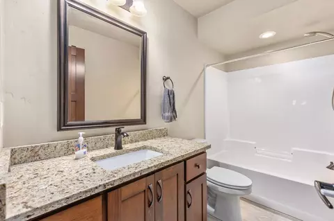 2085 W Sugar Ct, Appleton, WI 54913 photo 16