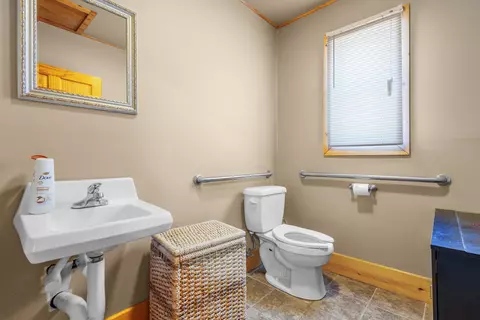 863 Wright St, Oshkosh, WI 54901 photo 27
