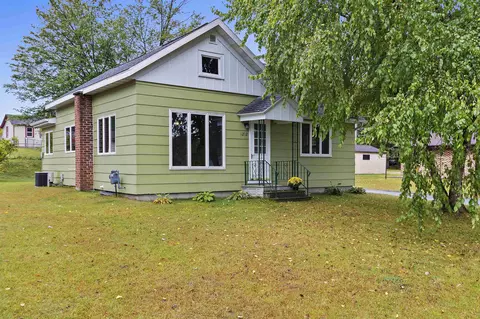 1212 Elizabeth St, Shawano, WI 54166