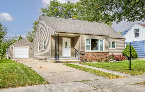 2225 N Clark St, Appleton, WI 54911