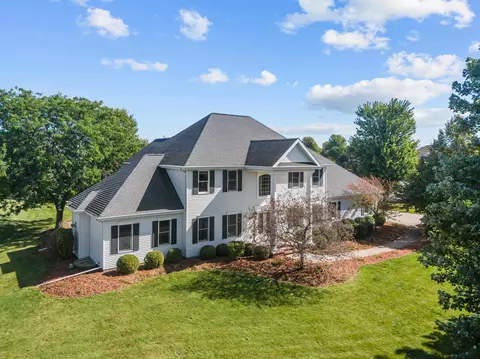 3096 Saffron Ln, Neenah, WI 54956