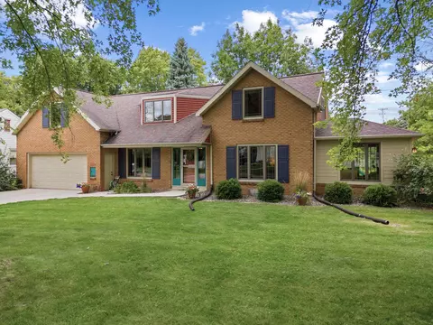 415 Maple Ave, Fond Du Lac, WI 54935
