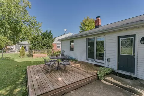 910 Robin St, De Pere, WI 54115 photo 27