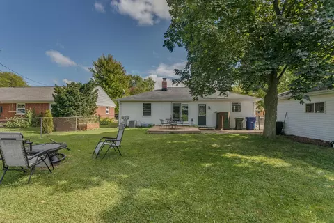 910 Robin St, De Pere, WI 54115 photo 32