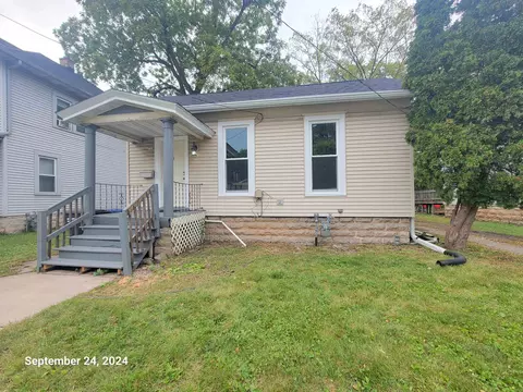 735 Wisconsin St, Oshkosh, WI 54901