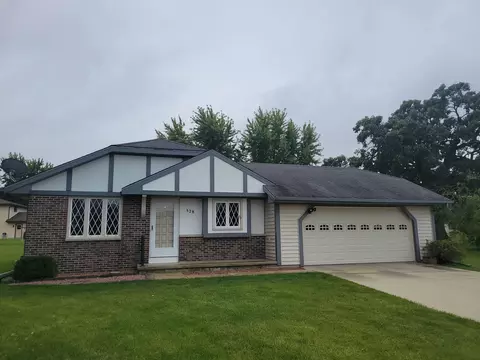528 Windsor Ct, Fond Du Lac, WI 54935