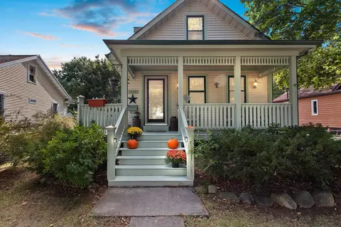 1356 Eliza St, Green Bay, WI 54301