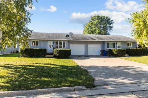 1121 Geneva Rd, Menasha, WI 54952