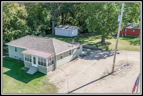 213 W Clark St, Weyauwega, WI 54983