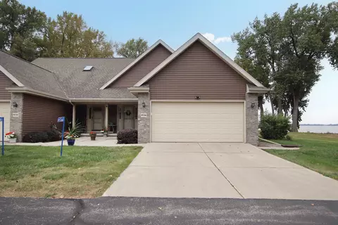 w5366 Martin Lane, Fond Du Lac, WI 54935