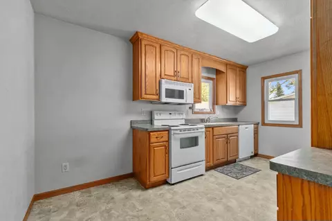 1808 W Summer St, Appleton, WI 54914 photo 4