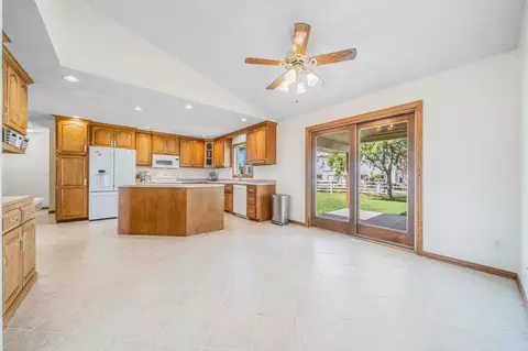 w6068 Greystone Court, Appleton, WI 54915 photo 8