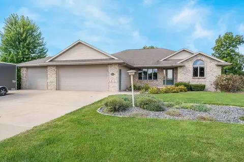 w6068 Greystone Court, Appleton, WI 54915 photo 2