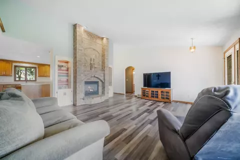 w6068 Greystone Court, Appleton, WI 54915 photo 6