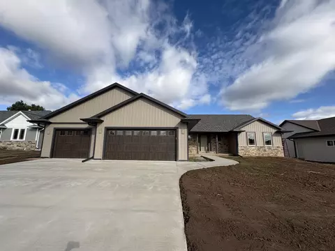 4084 Antwerp Ln, Green Bay, WI 54313