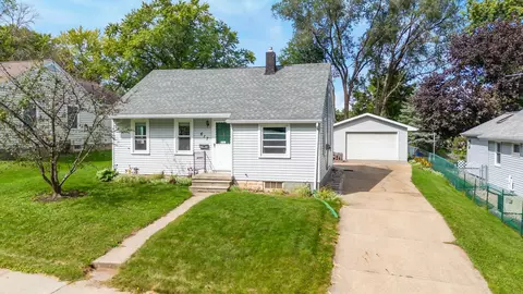 617 George St, Kaukauna, WI 54130