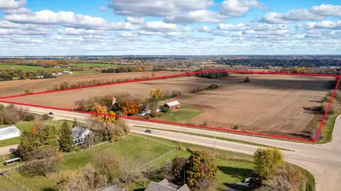 9134 State Road 76, Neenah, WI 54956