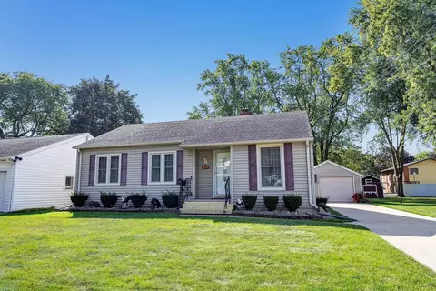 624 Robbins St, Seymour, WI 54165