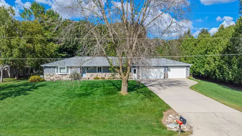 3226 Fondotto Dr, Clayton, WI 54956