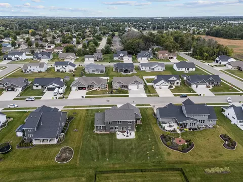 View/Area - w5539 Schreiber Lane, Appleton, WI 54915 photo 3 of 4
