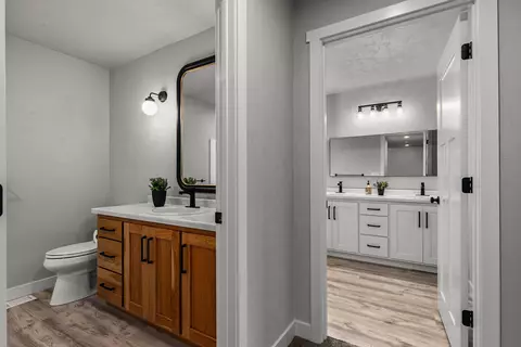 Entry Way - w5539 Schreiber Lane, Appleton, WI 54915 photo 5 of 7