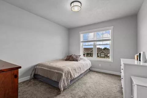 Bedroom - w5539 Schreiber Lane, Appleton, WI 54915 photo 3 of 7
