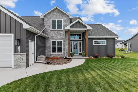 Exterior - w5539 Schreiber Lane, Appleton, WI 54915 photo 3 of 8