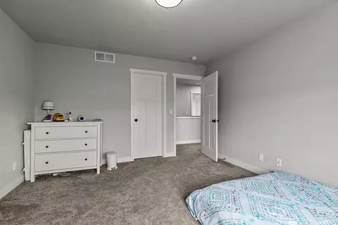 Bedroom - w5539 Schreiber Lane, Appleton, WI 54915 photo 5 of 7