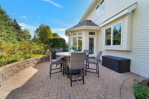 Exterior - 126 E Crossing Meadows Ln, Appleton, WI 54913 photo 5 of 7
