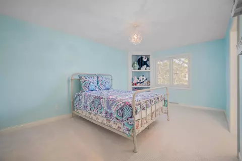 Bedroom - 126 E Crossing Meadows Ln, Appleton, WI 54913 photo 3 of 8