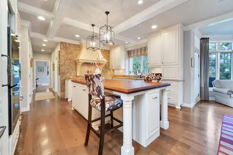 Kitchen - 126 E Crossing Meadows Ln, Appleton, WI 54913 photo 2 of 4
