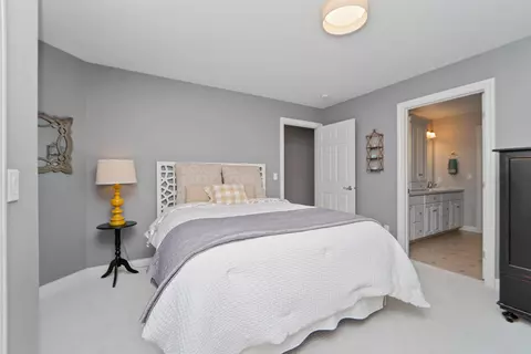 Bedroom - 126 E Crossing Meadows Ln, Appleton, WI 54913 photo 6 of 8