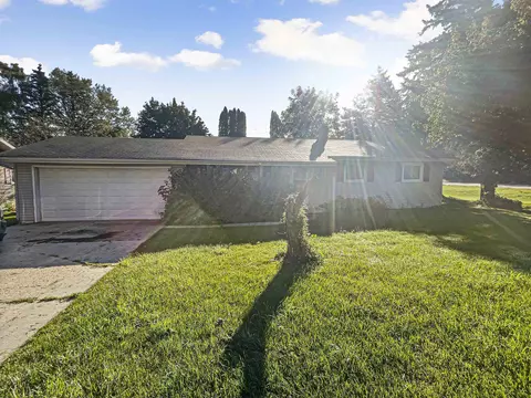106 Hillcrest Dr, Kiel, WI 53042