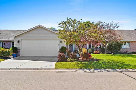 1567 River Pines Dr, Green Bay, WI 54311