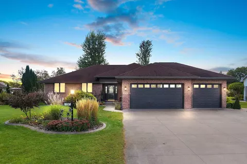 w5927 Tranquil Way, Appleton, WI 54915