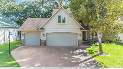 3145 Hayward Ave, Oshkosh, WI 54904