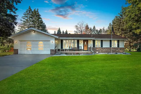24 Pleasantview Ct, Appleton, WI 54914