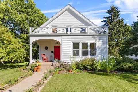 432 Granite St, Waupaca, WI 54981