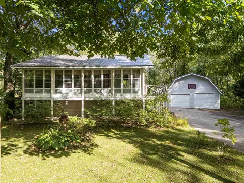 824 S River Rd, Fremont, WI 54940