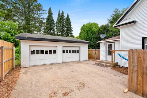 1025 Main St, Gresham, WI 54128 photo 7