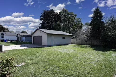 1025 E Marquette St, Appleton, WI 54911 photo 5