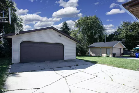 1025 E Marquette St, Appleton, WI 54911 photo 4